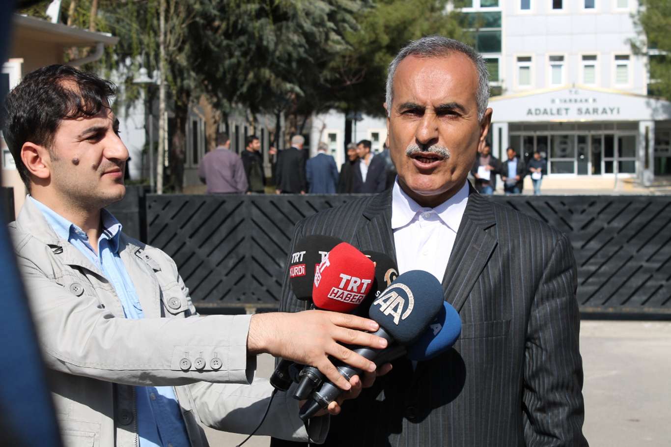 Demirtaş'a suç duyurusu Demirtaş'a suç duyurusu